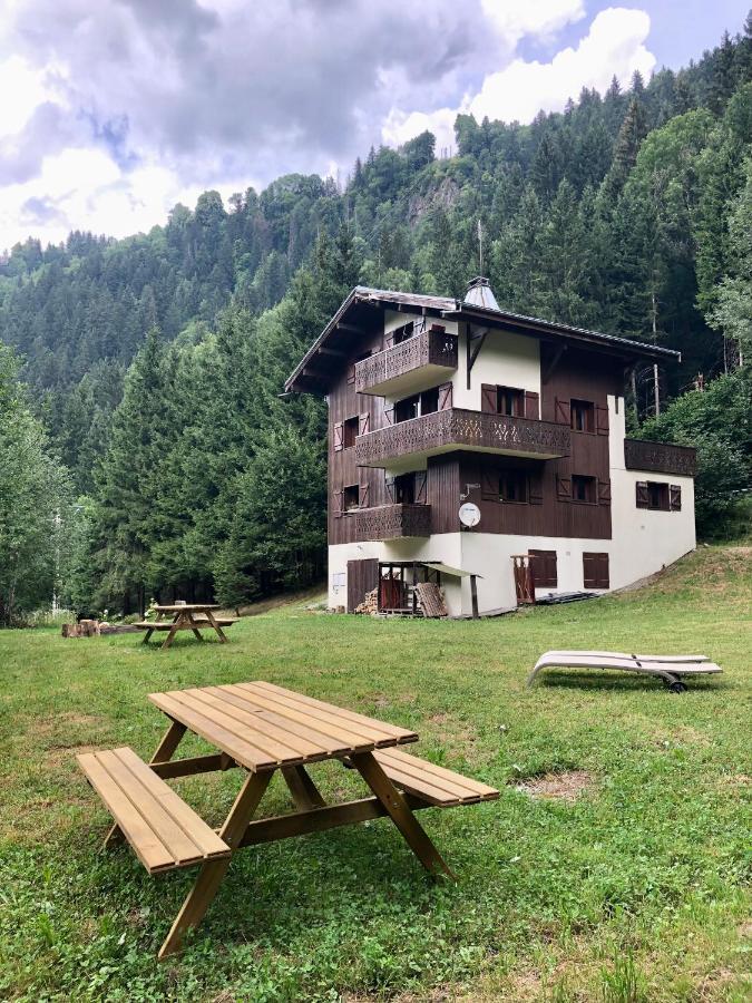 Chalet Riviere Du Bon Nant Location De 6 A 14 Personnes En Haute Savoie แซ็งต์-แฌร์เวส์-เลส์-แบ็งส์ ภายนอก รูปภาพ