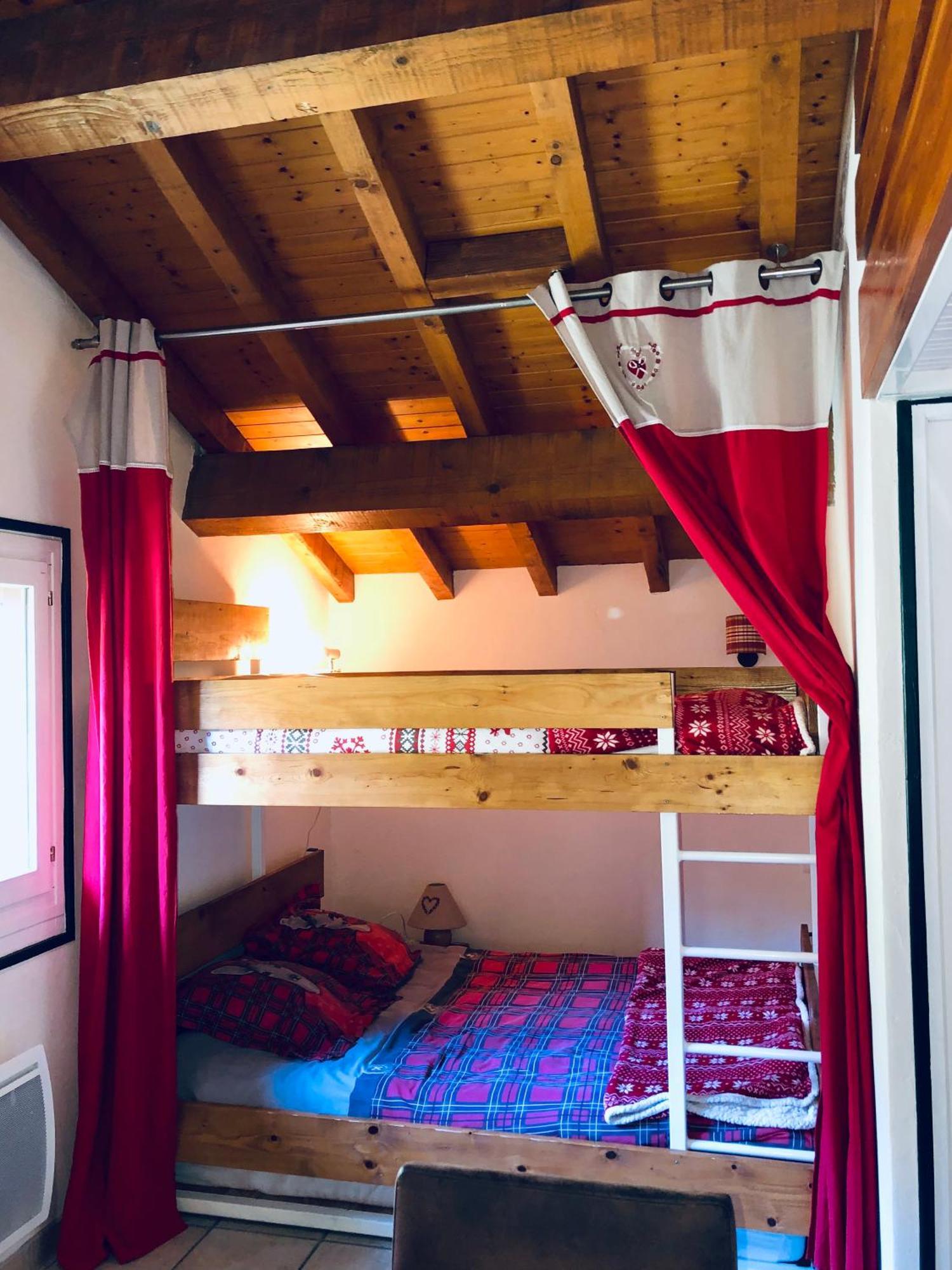 Chalet Riviere Du Bon Nant Location De 6 A 14 Personnes En Haute Savoie แซ็งต์-แฌร์เวส์-เลส์-แบ็งส์ ภายนอก รูปภาพ